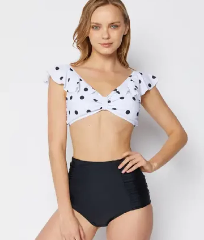 bikini blanc a pois 2