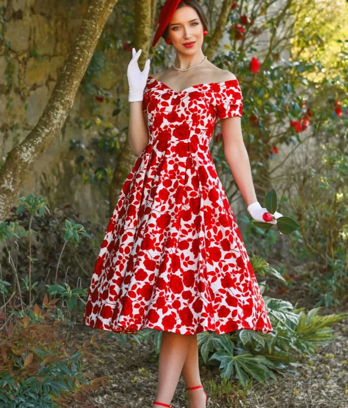 robe lily white red shadow rose 4